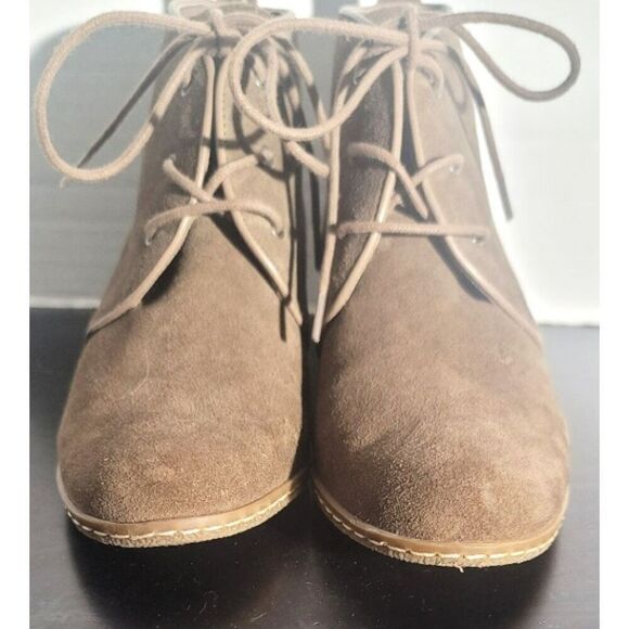 NWOT - Franco Sarto Suede Wedges - Size 6 - Picture 7 of 14